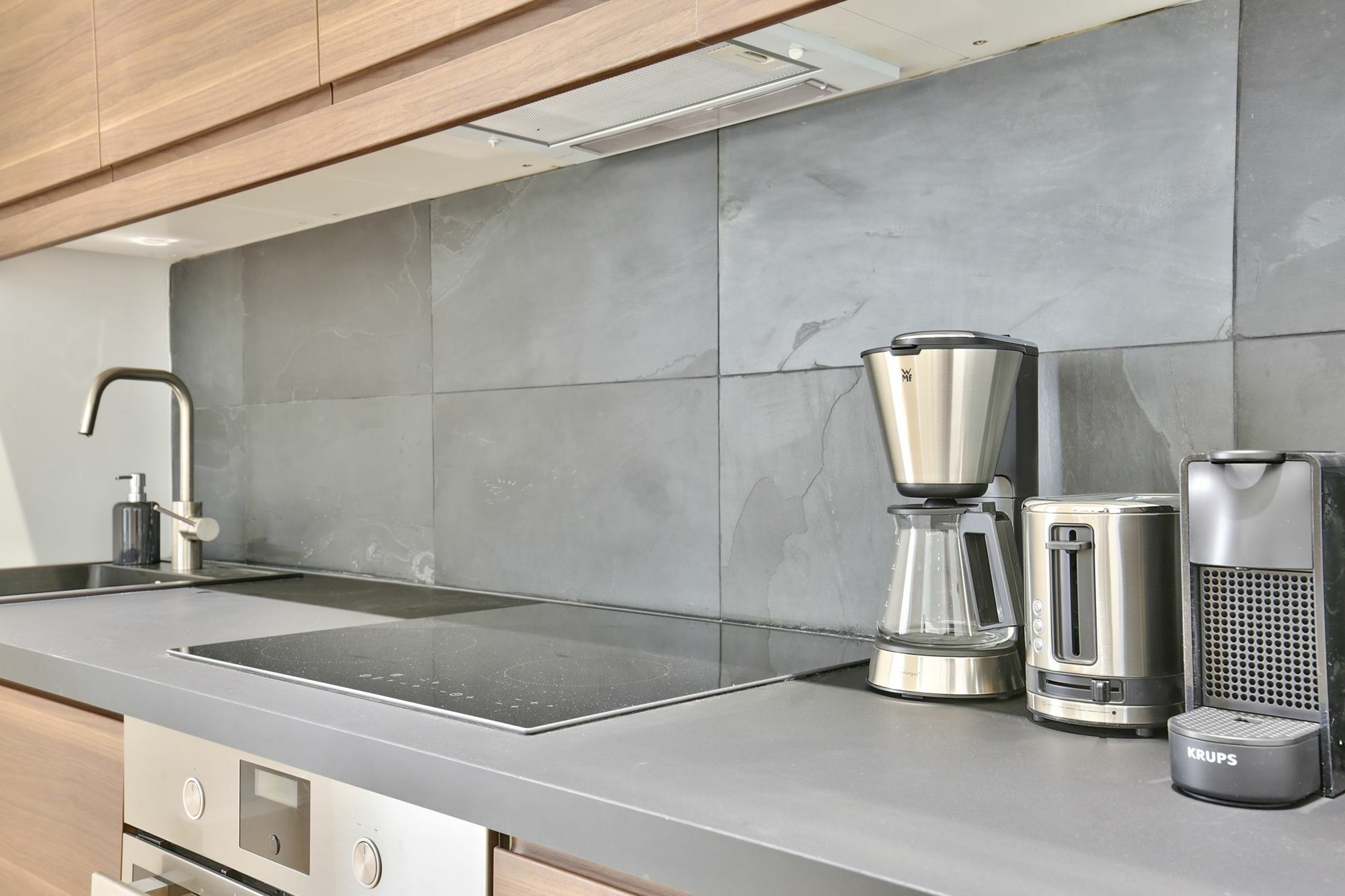 69 - Authentic Parisian Appartement